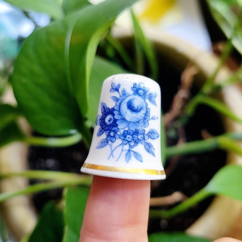 Vintage Floral David Michael Fine Bone China Fine Bone China Thimble